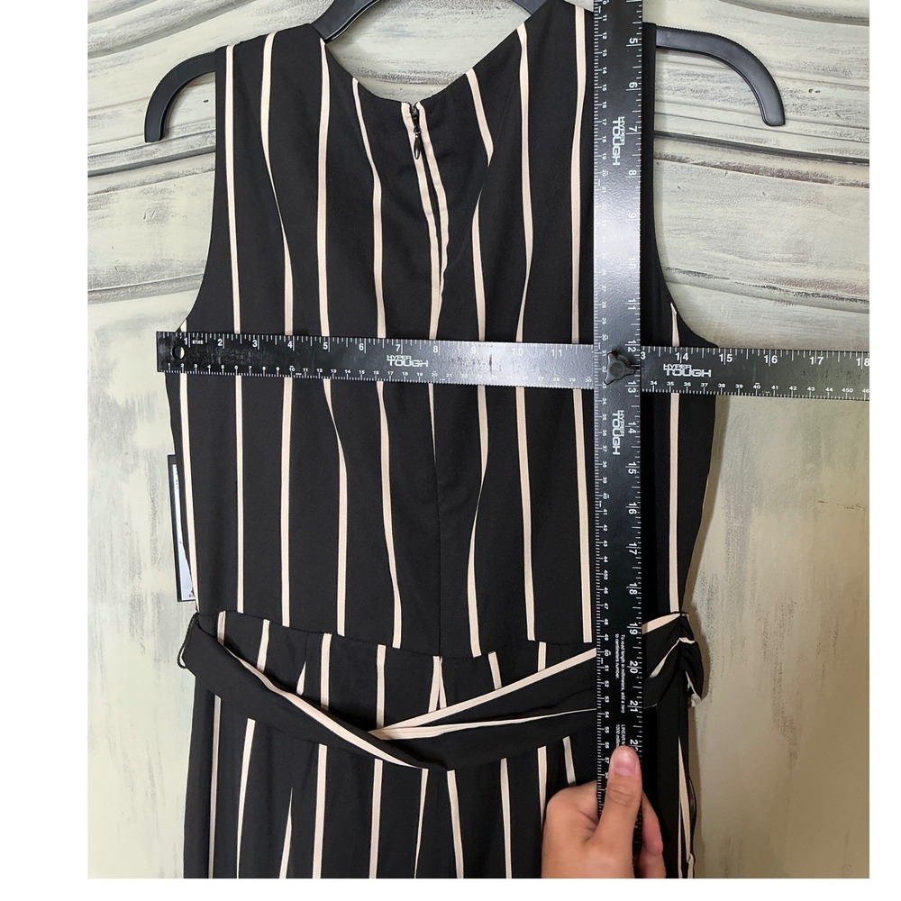 Tahari Jumpsuit Women 6 Black Sand Striped V-Neck Sleeveless Tie-Waist New - Picture 7 of 7
